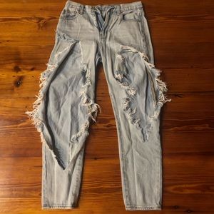 High rise ripped jeans